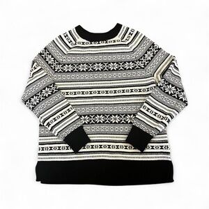 Old Navy Black and Cream Patterned Crewneck Sweater